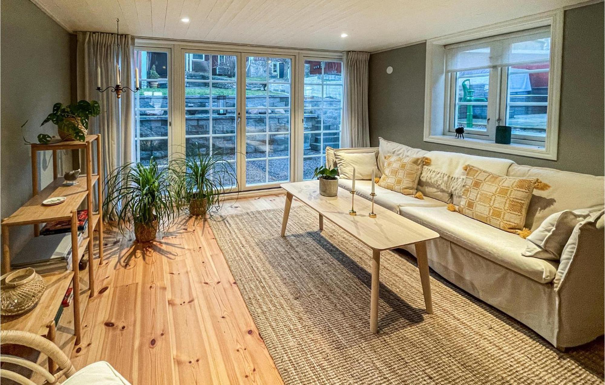 1 Bedroom Lovely Home In Moensteras ภายนอก รูปภาพ